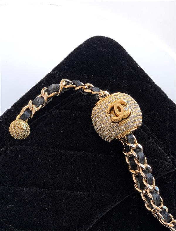 2026127205136184 600